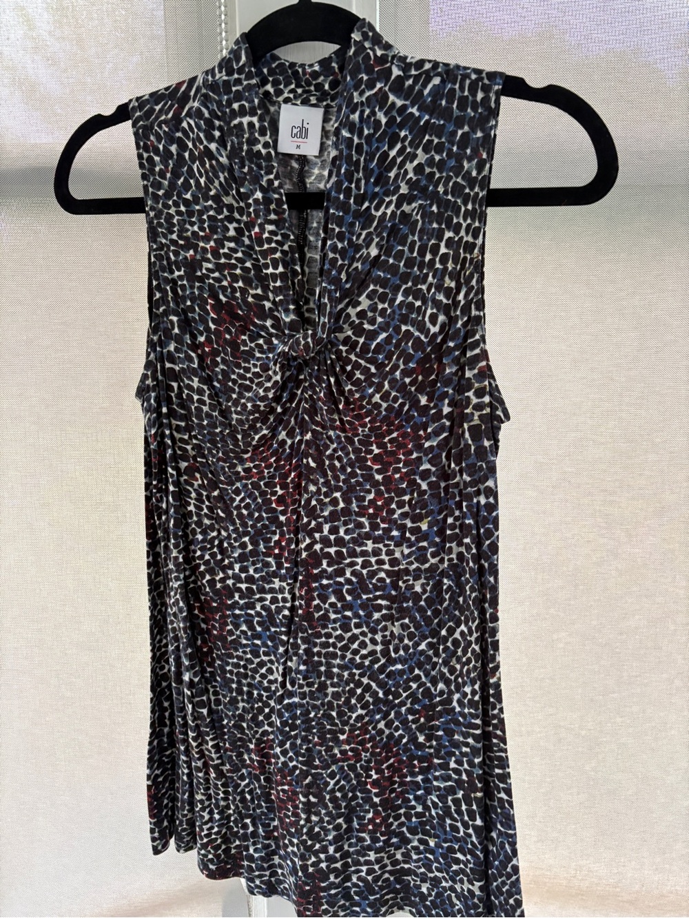 CAbi Black Multi Twist-Front Sleeveless Camisole — Blue & Wine Spots